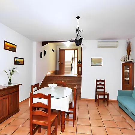Apartamento Moderno En El Centro, Cerca De La Playa, Con Ac Y Wifi - Es-180-301 Conil De La Frontera