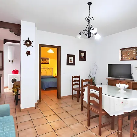 Apartamento Moderno En El Centro, Cerca De La Playa, Con Ac Y Wifi - Es-180-301 Apartment