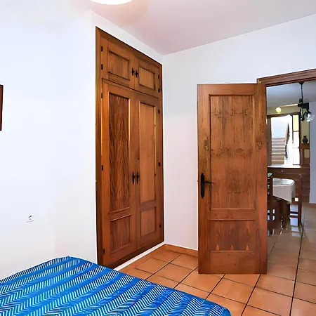Apartment Apartamento Moderno En El Centro, Cerca De La Playa, Con Ac Y Wifi - Es-180-301 *