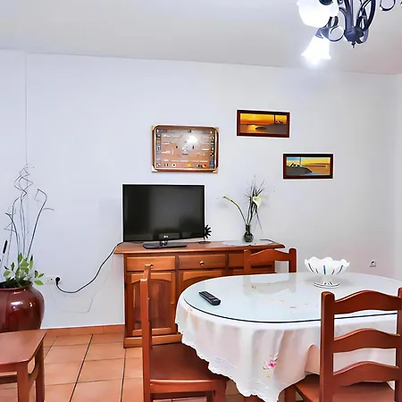 Apartamento Moderno En El Centro, Cerca De La Playa, Con Ac Y Wifi - Es-180-301 *