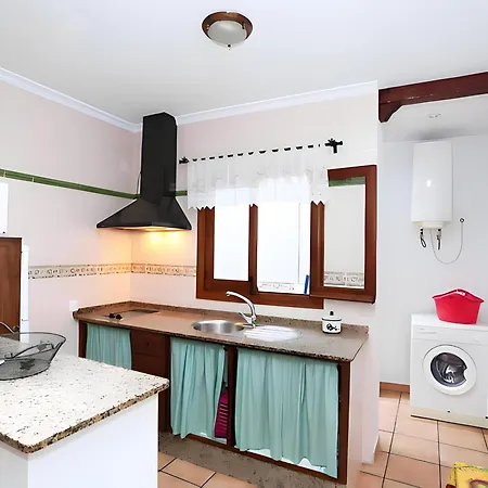 Apartamento Moderno En El Centro, Cerca De La Playa, Con Ac Y Wifi - Es-180-301 Conil De La Frontera
